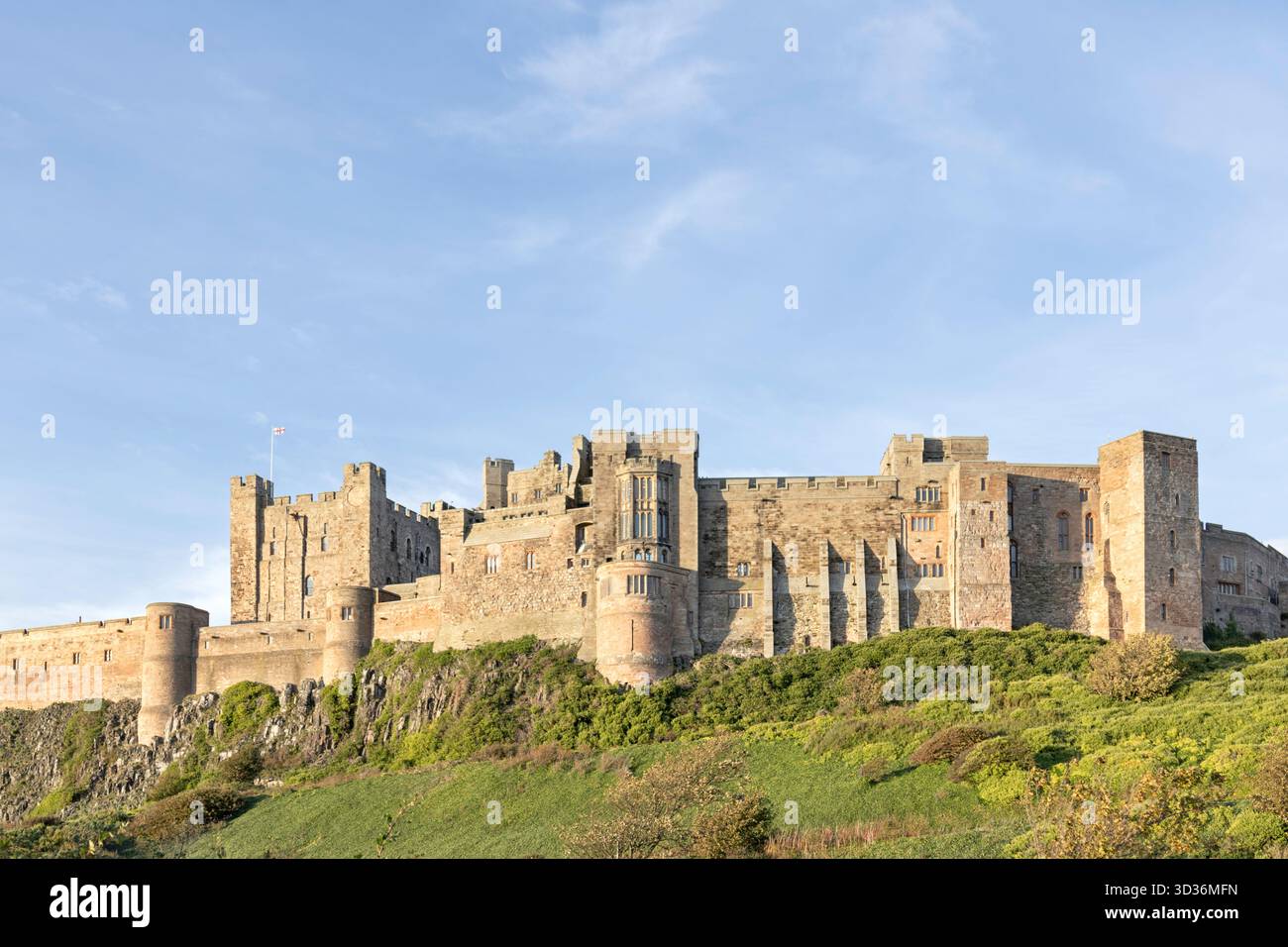 Il castello di Bamburgh, Northumberland, England, Regno Unito Foto Stock
