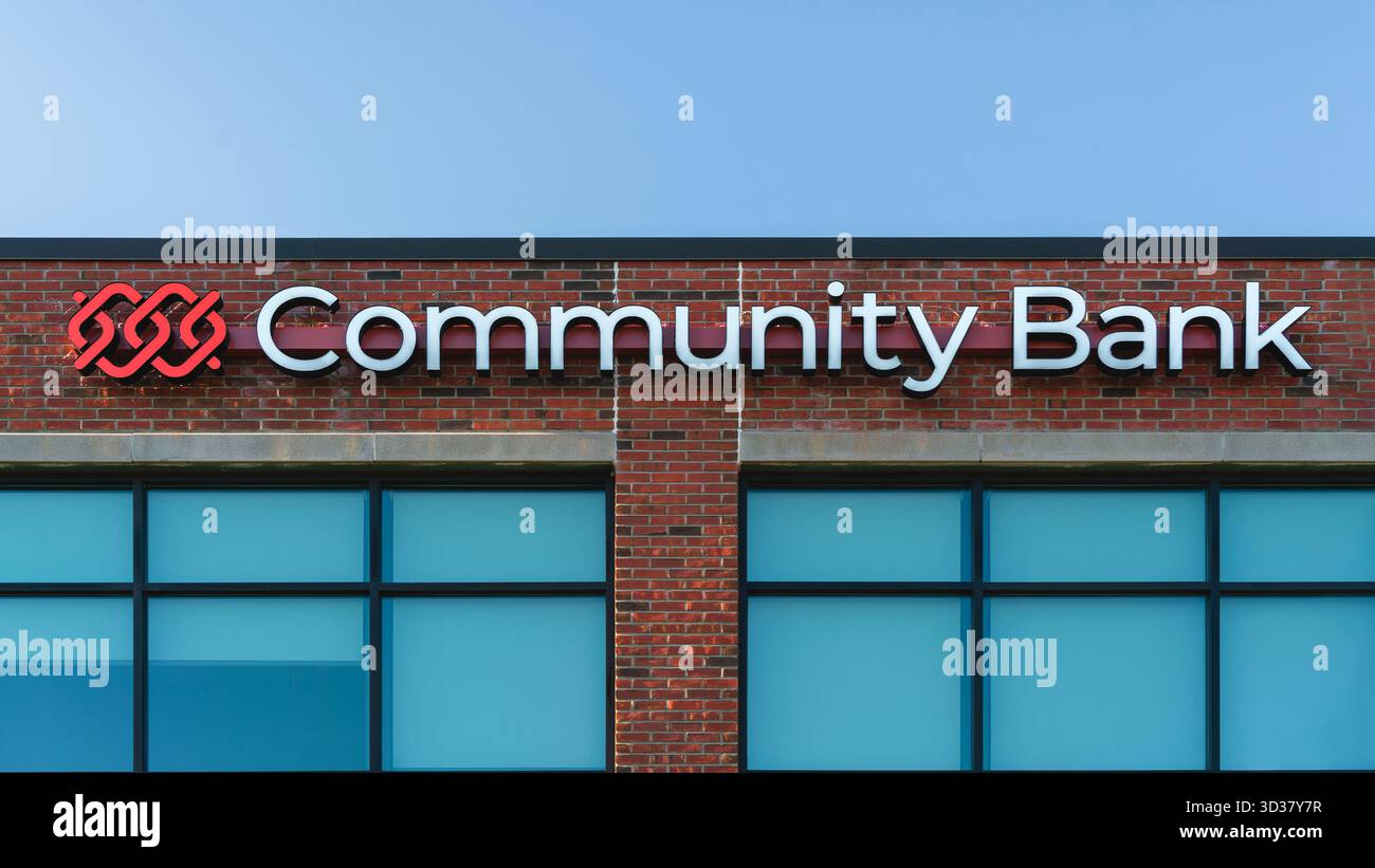 Roma, NY - 7 settembre 2025: Community Bank, N.A. è una banca regionale a servizio completo che serve la parte centrale e settentrionale dello stato di New York con servizi bancari al dettaglio e commerciali Foto Stock