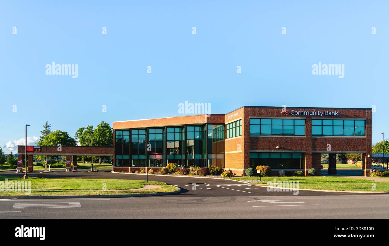 Roma, NY - 7 settembre 2025: Community Bank, N.A. è una banca regionale a servizio completo che serve la parte centrale e settentrionale dello stato di New York con servizi bancari al dettaglio e commerciali Foto Stock