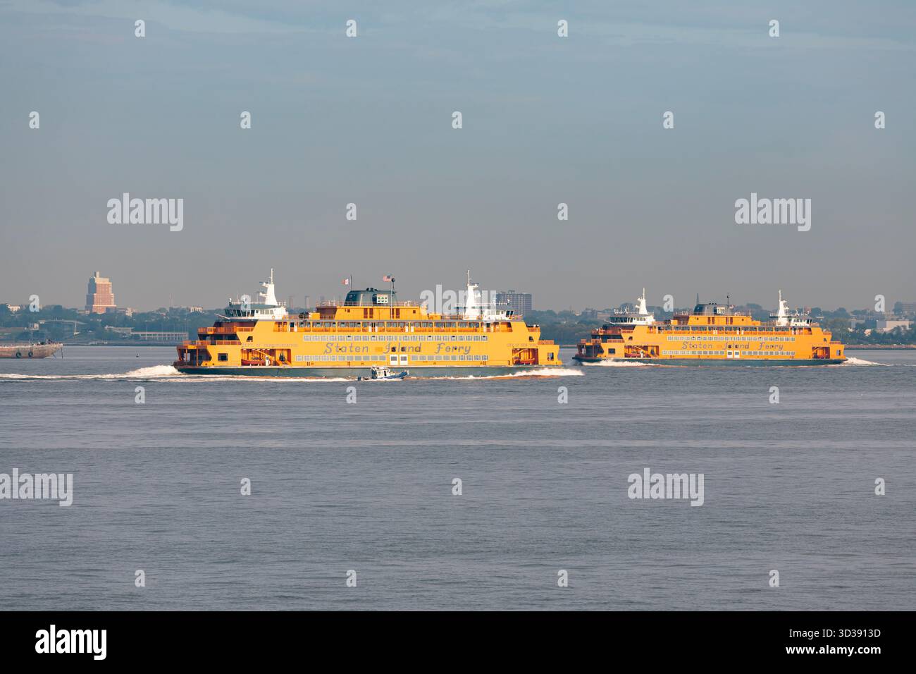 Traghetto per Staten Island nella Baia di Hudson, New York Foto Stock