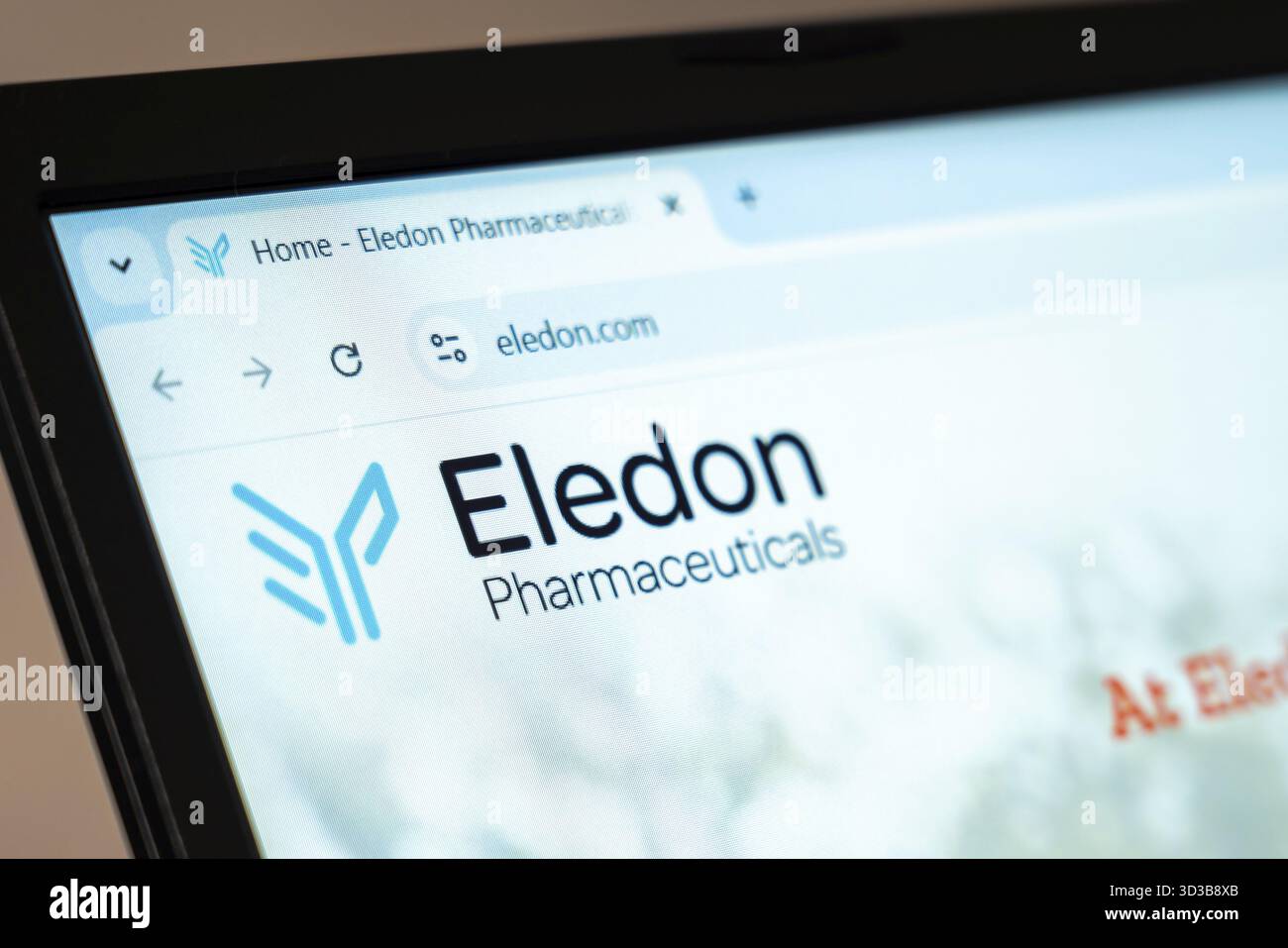 New York, USA - 7 gennaio 2025: Sito Web Eledon Pharmaceuticals visualizzato sullo schermo del computer che mostra soluzioni biotecnologiche e sviluppo di farmaci Foto Stock