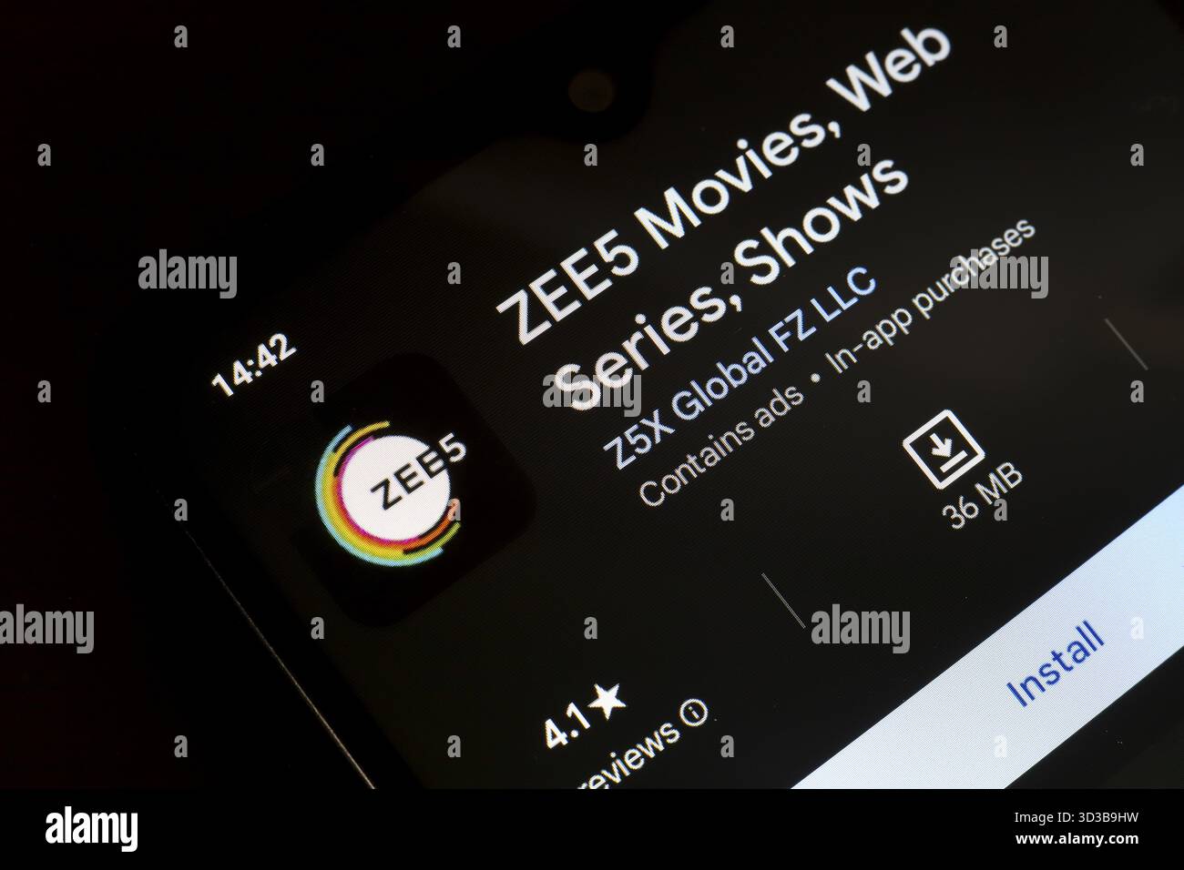 1° novembre 2024, Brasile. In questa immagine, il logo ZEE5: Movies, TV Shows, Series app viene visualizzato sullo schermo di uno smartphone Foto Stock