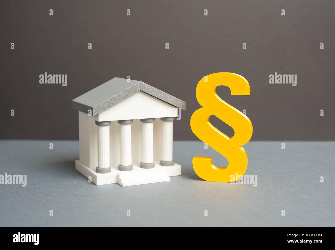 Edificio della banca e simbolo del paragrafo. Tribunale e leggi. regolamentazione finanziaria, servizio fiscale. Controllo finanziario, tassazione, vigilanza governativa. Finanza Foto Stock