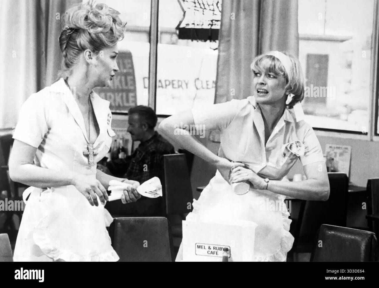 ALICE NON VIVE PIU' QUI nel 1974 Warner Bros. Film con Diane Ladd a sinistra ed Ellen Burstyn Foto Stock