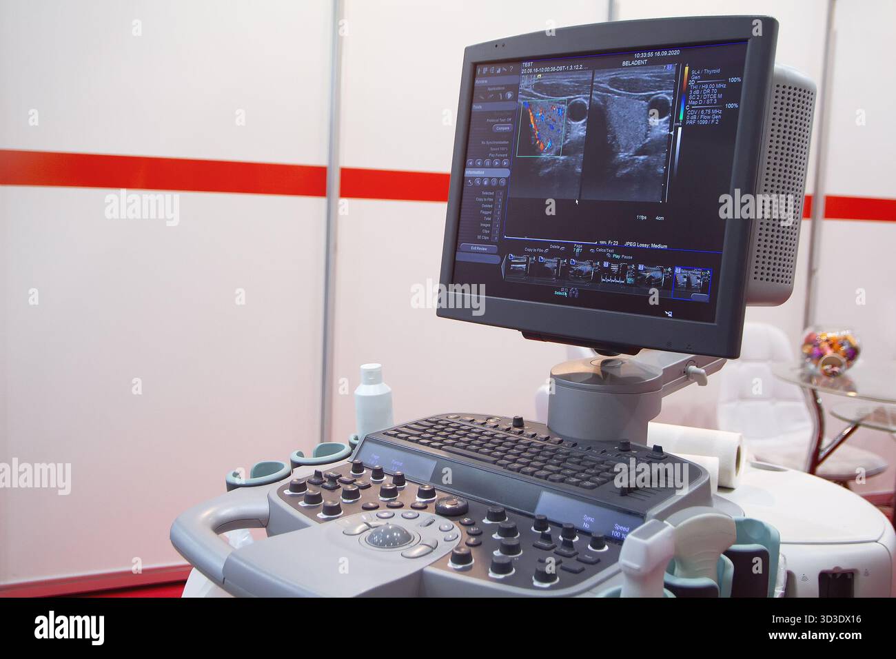 Apparecchiature mediche moderne nella sala espositiva. Industria medica Foto Stock