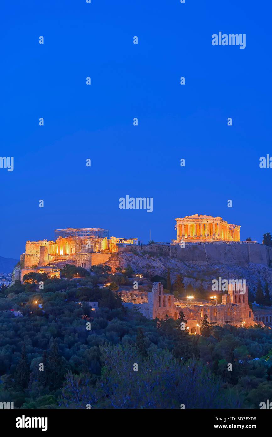 L'Acropoli illuminata da un proiettore, Atene, Grecia, Europa, Foto Stock
