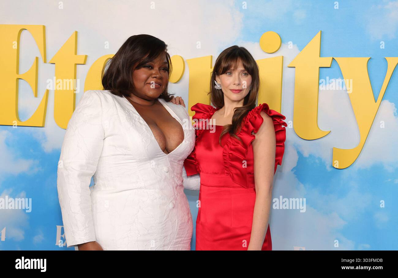 5 novembre 2025 - Los Angeles, California - Da'Vine Joy Randolph, Elizabeth Olsen. Proiezione speciale del film "Eternity" all'AMC Century City 15. (Credit Image: © AdMedia via ZUMA Press Wire) SOLO PER USO EDITORIALE! Non per USO commerciale! Foto Stock