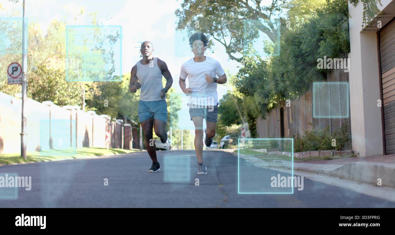 Coppia da running che fa jogging fianco a fianco al centro di una strada illuminata dal sole con scarpe da running e sovrapposizioni AR Foto Stock