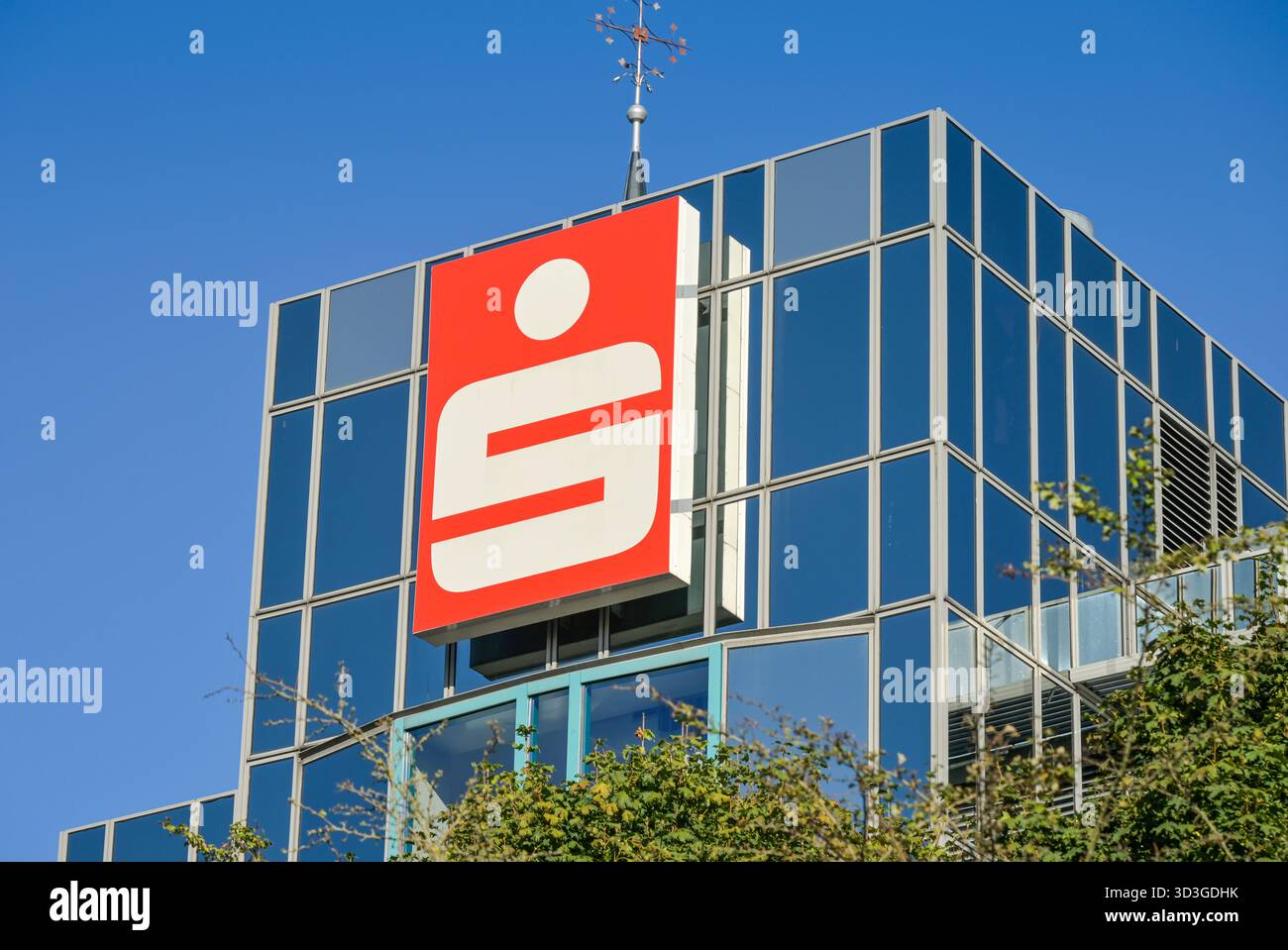 Sparkasse Oder-Spree - Hauptgeschäftsstelle, Franz-Mehring-Straße, Frankfurt an der Oder, Brandeburgo, Deutschland Foto Stock
