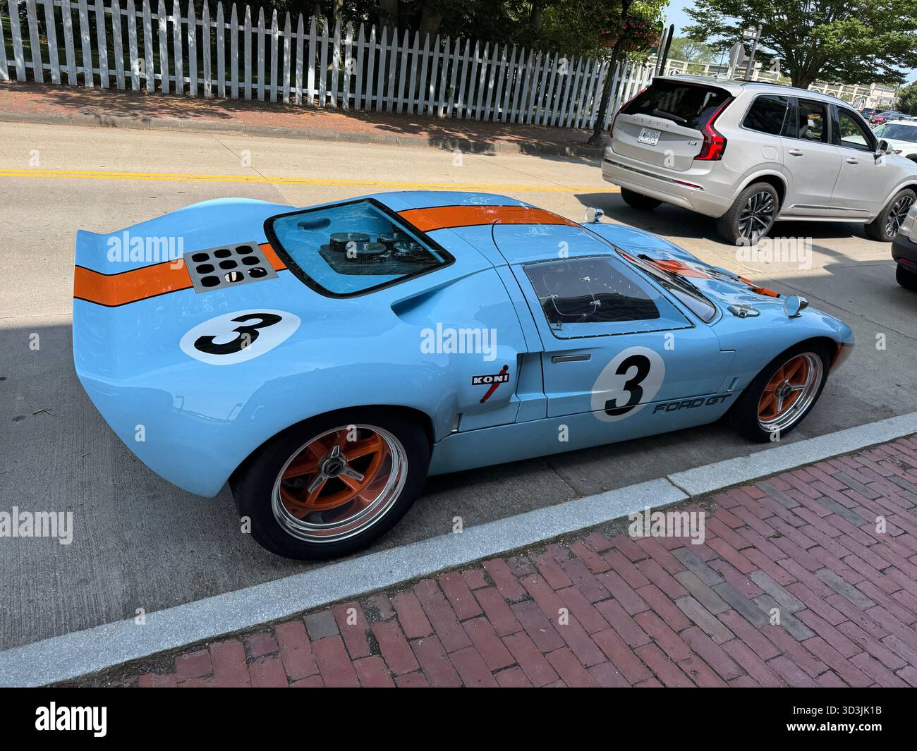 Ford GT40 parcheggiata nelle strade di Newport, Rhode Island. Foto Stock