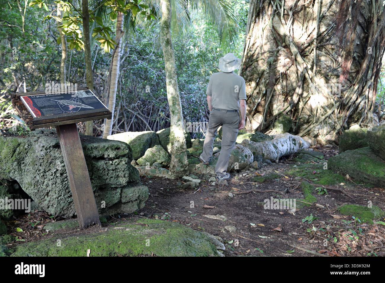 Turista sull'isola Horacio in Guinea Equatoriale Foto Stock