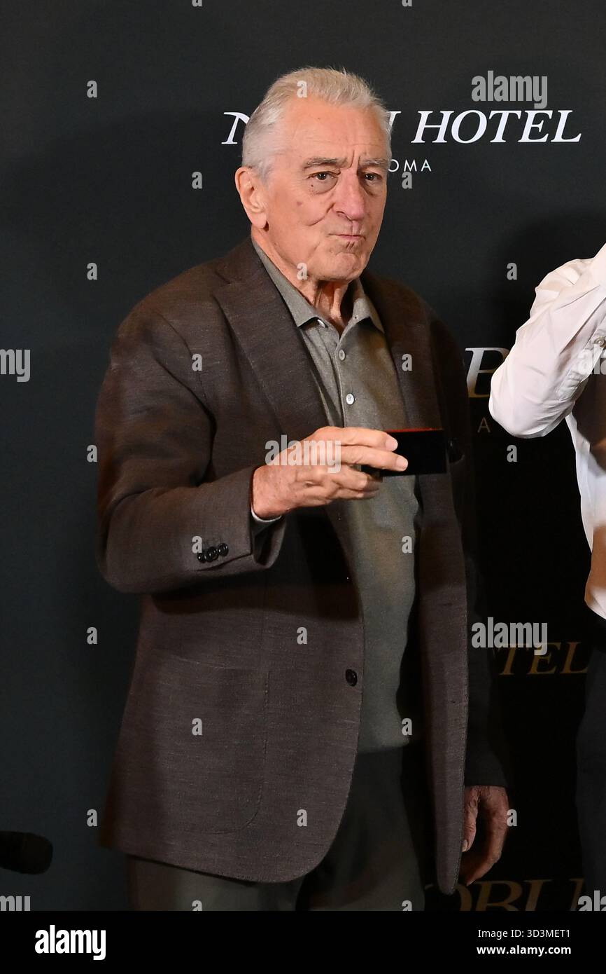 Robert De Niro partecipa all'inaugurazione del Nobu Hotel Rome il 6 novembre 2025 a Roma Foto Stock