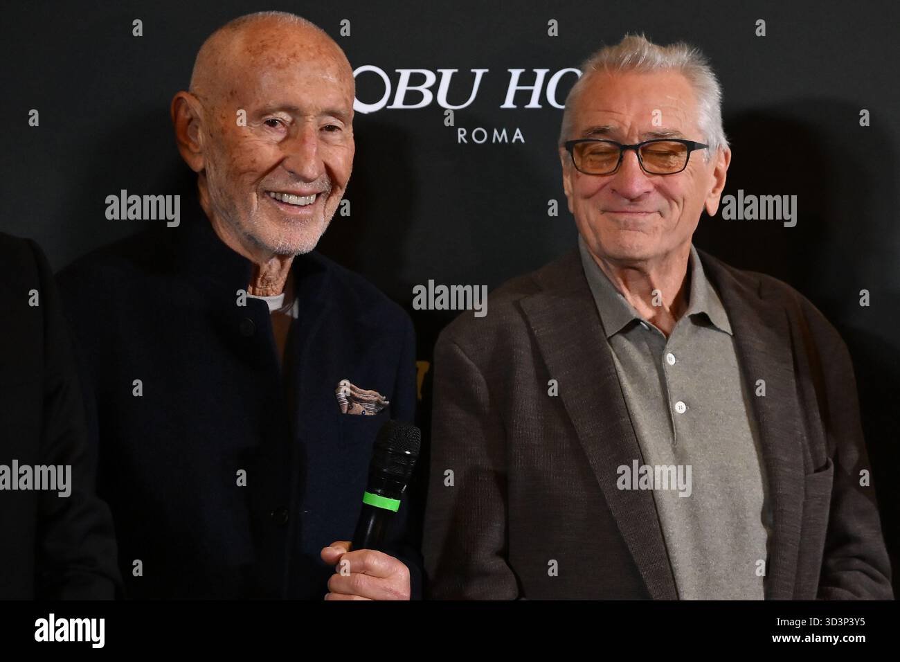 Roma, Italia. 6 novembre 2025. Meir Teper e Robert De Niro partecipano all'inaugurazione del Nobu Hotel Rome a Roma, il 6 novembre 2025. (Foto di Domenico Cippitelli/NurPhoto) credito: NurPhoto SRL/Alamy Live News Foto Stock