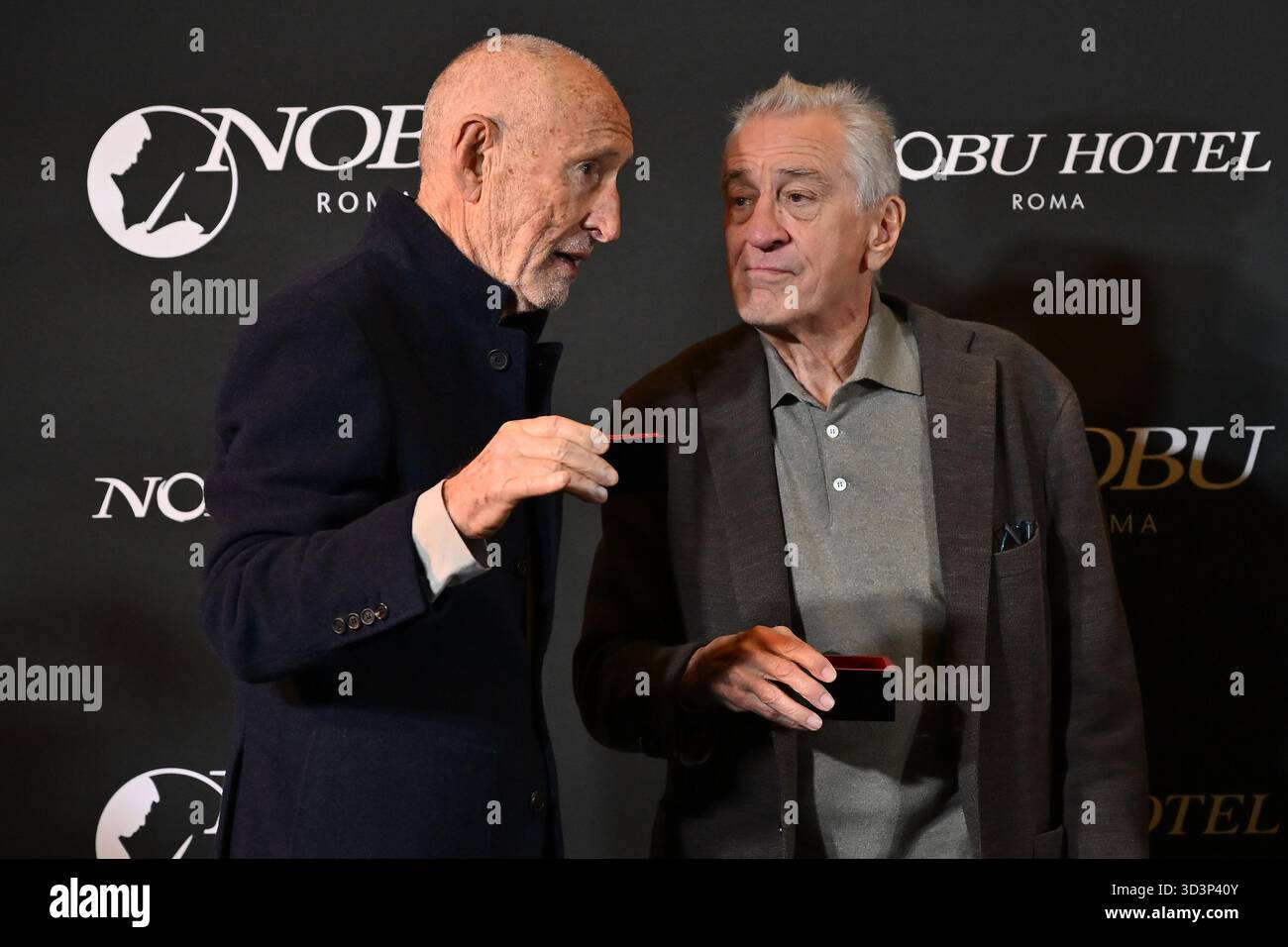 Roma, Italia. 6 novembre 2025. Robert De Niro partecipa all'inaugurazione del Nobu Hotel Rome a Roma, Italia, il 6 novembre 2025. (Foto di Domenico Cippitelli/NurPhoto) credito: NurPhoto SRL/Alamy Live News Foto Stock