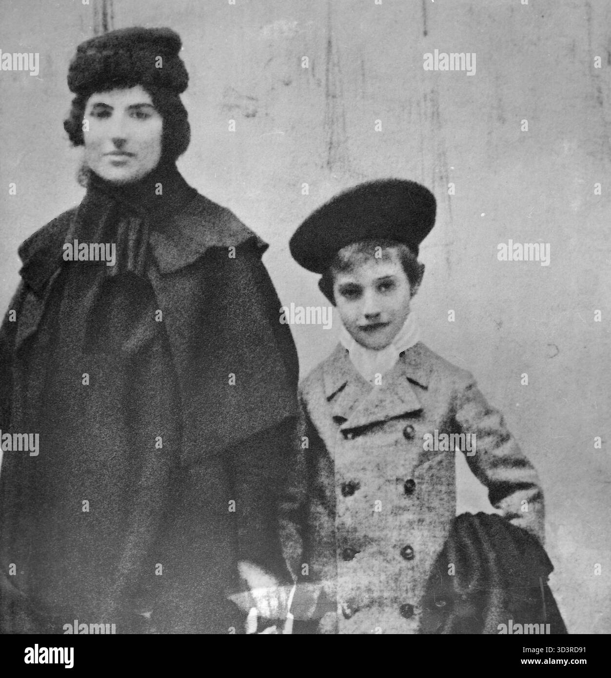 Ritratto del pittore francese Maurice Utrillo giovane con sua madre Suzanne Valadon, 1890 anni Foto Stock