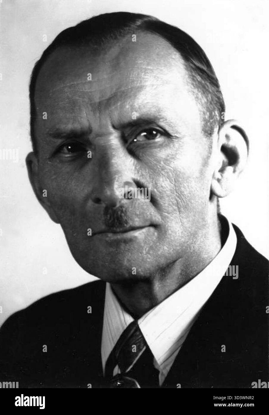 Ljubomír Seykora (17 agosto 1891 – 10 aprile 1960) è stato un membro attivo della resistenza interna a Praga durante il Protettorato di Boemia e Moravia. Ha partecipato alla rivolta di Praga di maggio e in seguito ha ricevuto la Medaglia militare Cecoslovacca al merito e il Memorial Badge dell'Unione dei prigionieri politici liberati per i suoi contributi durante la seconda guerra mondiale Foto Stock