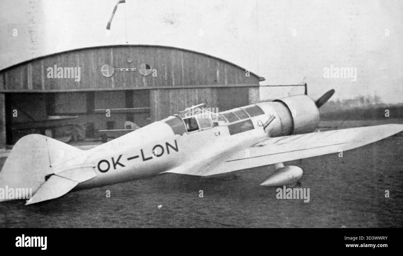 Il Lonek L-8 Ginette era un aereo sportivo e da turismo alimentato dal motore Walter NZ-60. Apparso nel Bulletin Walter No. 4 del 15 aprile 1935, è noto per il suo design e la sua funzione nel settore dell'aviazione. Foto Stock
