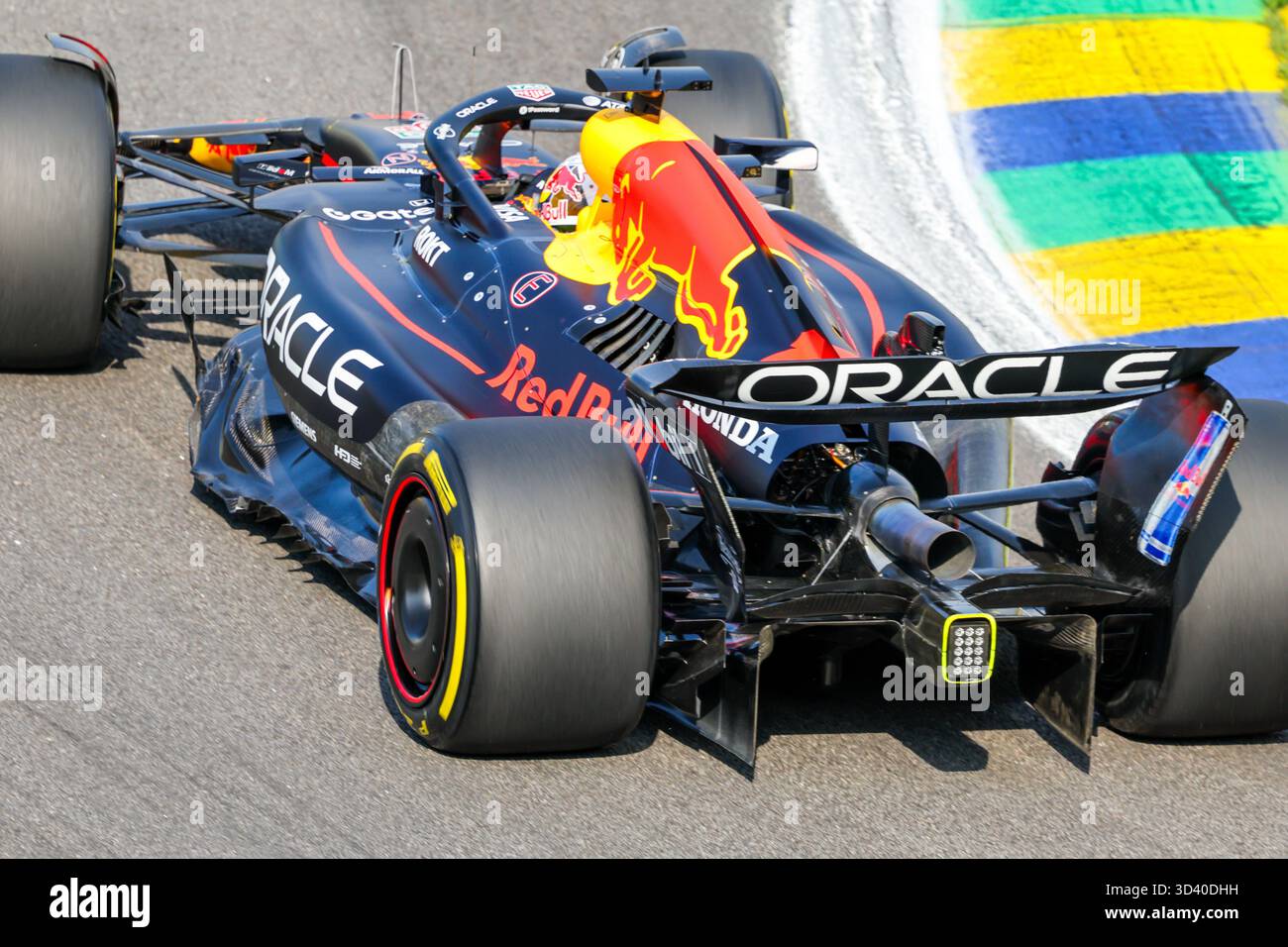 San Paolo, BRA. 07/11/2025. Max Verstappen dei Paesi Bassi alla guida della (1) Oracle Red Bull Racing RB21 Honda RBPT, durante la Formula 1 MSC Cruises grande Premio De Sao Paulo 2025. Crediti: Alessio Morgese / Alamy live news Foto Stock