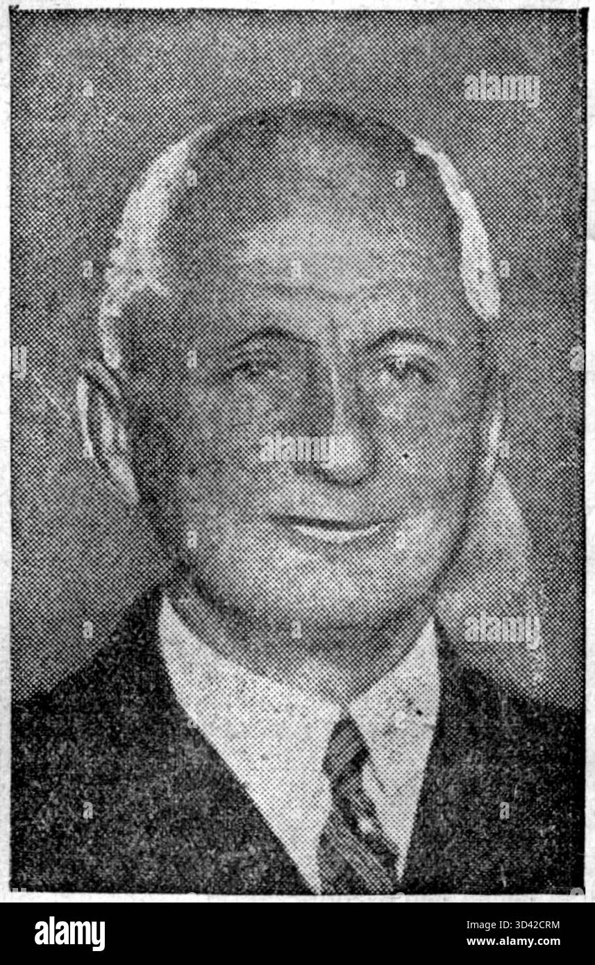 Questo ritratto del 1932 cattura F. K. J. Heringa, una figura notevole dell'epoca. L'immagine riflette la ritrattistica olandese dei primi anni del XX secolo, enfatizzando le tecniche di fotografia formale. Foto Stock