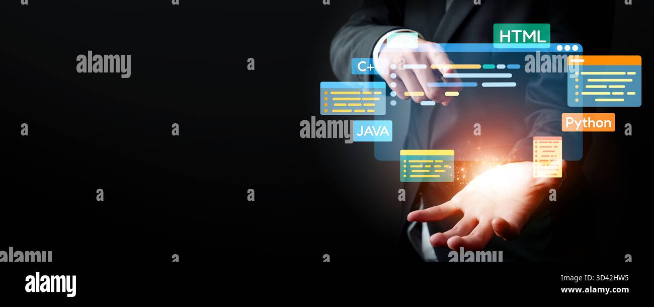 Lo sviluppatore o programmatore di software lavora con sovrapposizioni digitali di codifica di vari linguaggi di programmazione come HTML, , e C++ EIDE per nuove applicazioni Foto Stock