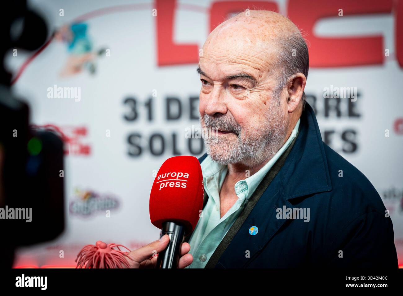 Antonio Resines durante la prima "Cuerpos Locos" al Callao Cinema il 27 ottobre 2025 a Madrid, Spagna. (Crediti: Miguel Escavias/Alfa Images/Alamy Live News) Foto Stock