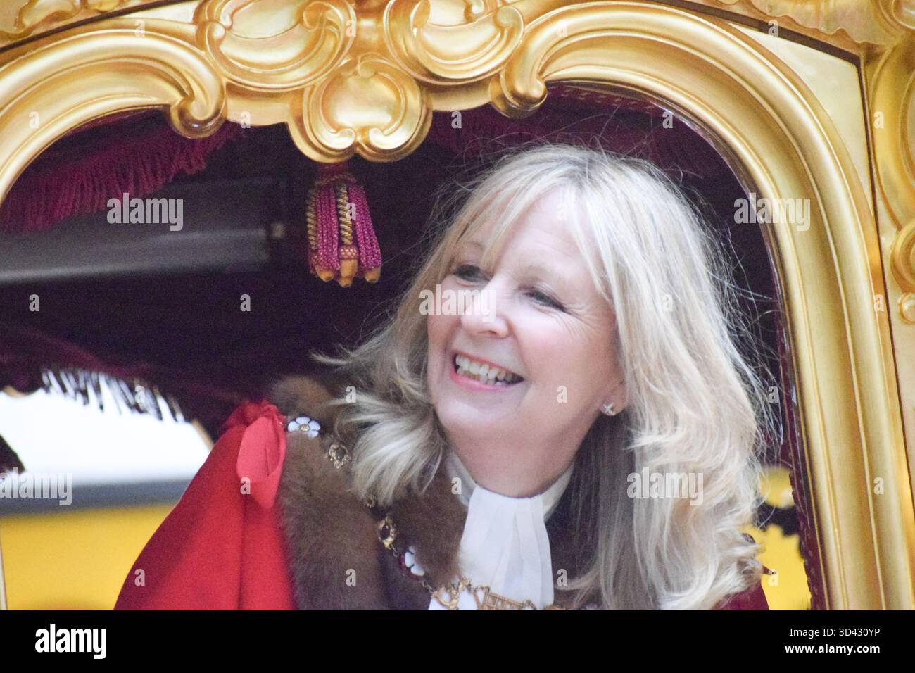 CITY OF LONDON, sabato 8 novembre 2025. Dame Susan Langley DBE diventa la terza donna Lord Mayor di Londra e la prima a detenere il titolo di Lady Mayor. Foto durante lo spettacolo di Lady Mayor. Foto Stock