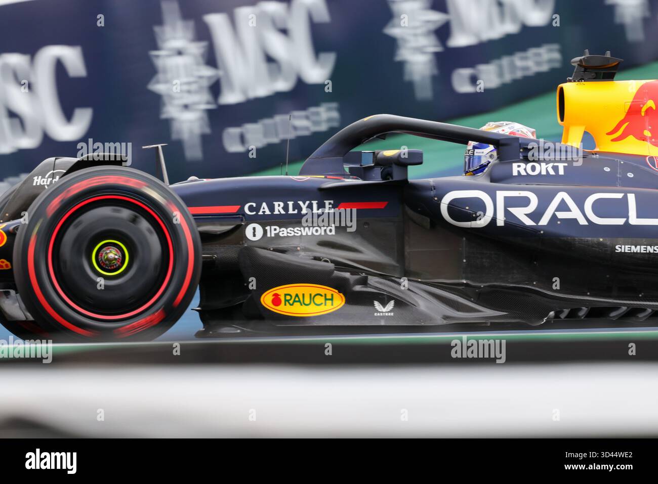 San Paolo, BRA. 11/08/2025. Max Verstappen dei Paesi Bassi alla guida della (1) Oracle Red Bull Racing RB21 Honda RBPT, durante la Formula 1 MSC Cruises grande Premio De Sao Paulo 2025. Crediti: Alessio Morgese / Alamy live news Foto Stock