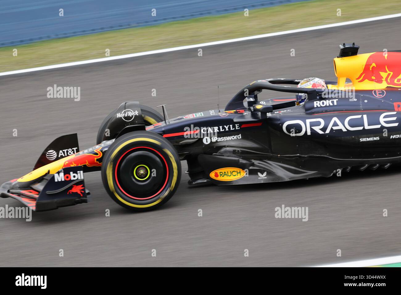 San Paolo, BRA. 11/08/2025. Max Verstappen dei Paesi Bassi alla guida della (1) Oracle Red Bull Racing RB21 Honda RBPT, durante la Formula 1 MSC Cruises grande Premio De Sao Paulo 2025. Crediti: Alessio Morgese / Alamy live news Foto Stock
