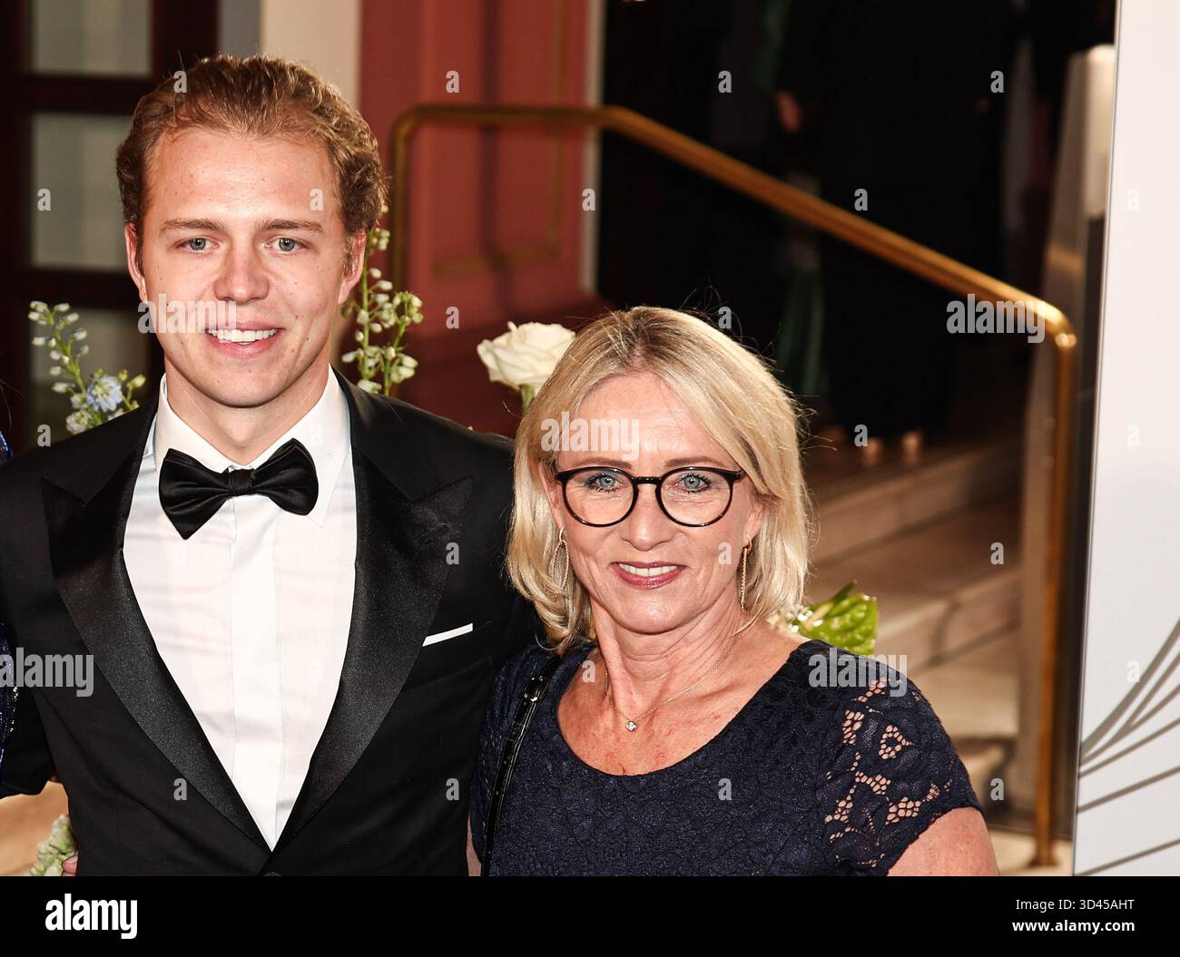 08 novembre 2025, Assia, Francoforte sul meno: Joel Beckenbauer (l) e sua madre Heidi Beckenbauer partecipano al 43° German Sports Press Ball all'alte Oper. Foto: Hannes P. Albert/dpa Foto Stock