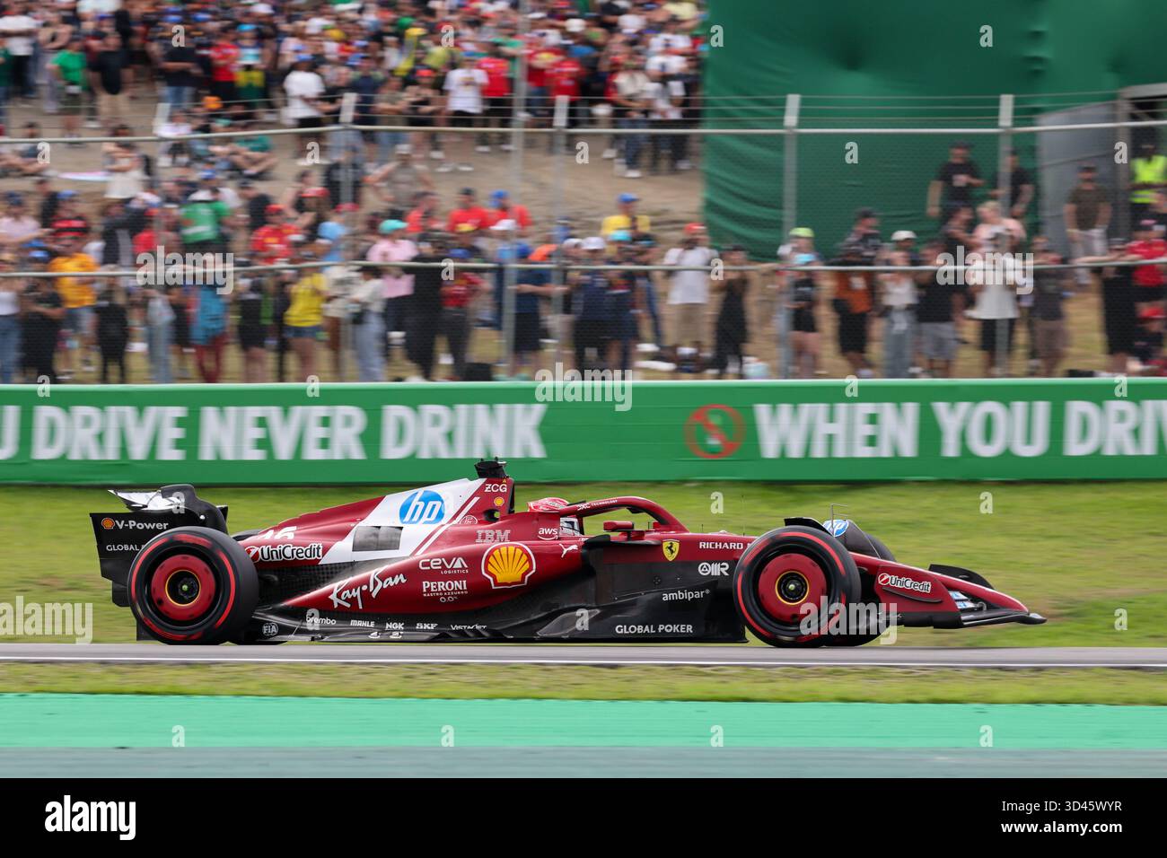 San Paolo, BRA. 11/08/2025. Charles Leclerc di Monaco alla guida della (16) Scuderia Ferrari HP SF-25 Ferrari, durante la Formula 1 MSC Cruises grande Premio De Sao Paulo 2025. Crediti: Alessio Morgese / Alamy live news Foto Stock