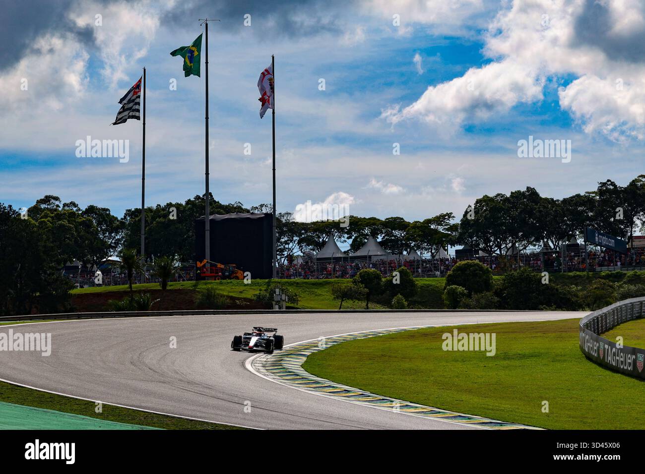 San Paolo, BRA. 11/08/2025. Alexander Albon della Thailandia alla guida della (23) Atlassian Williams Racing FW47 Mercedes, durante la Formula 1 MSC Cruises grande Premio De Sao Paulo 2025. Crediti: Alessio Morgese / Alamy live news Foto Stock