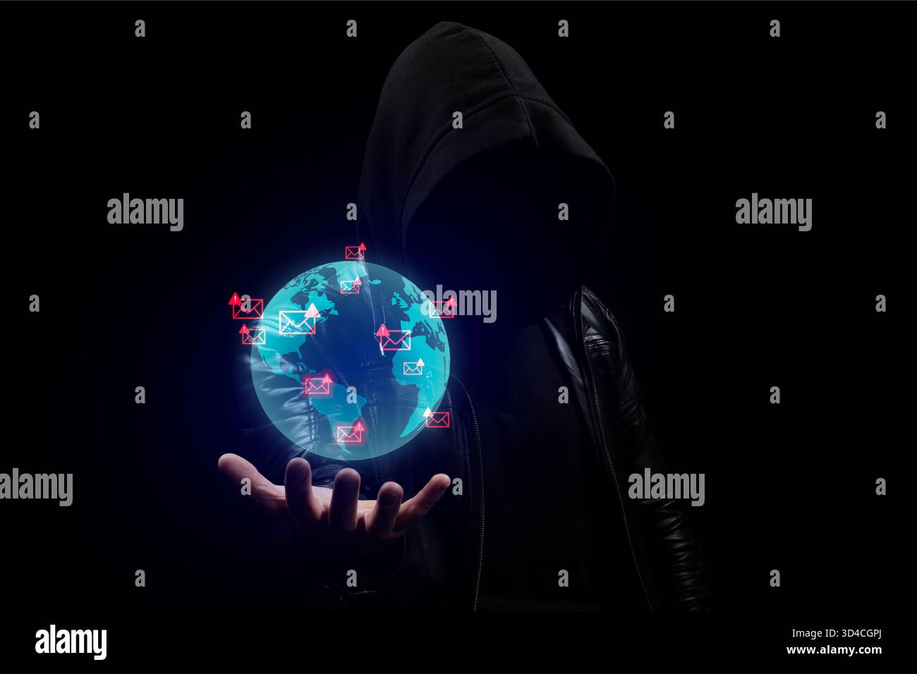 Avvicinati a un hacker incappucciato e senza volto nell'ombra che tiene in mano un pianeta globo con il concetto di spam e phishing Foto Stock