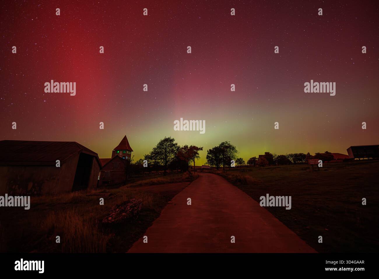 L'imponente tempesta Aurora colpisce il Galles, queste immagini provengono dal villaggio tedesco sulle catene militari di Sennybridge Foto Stock