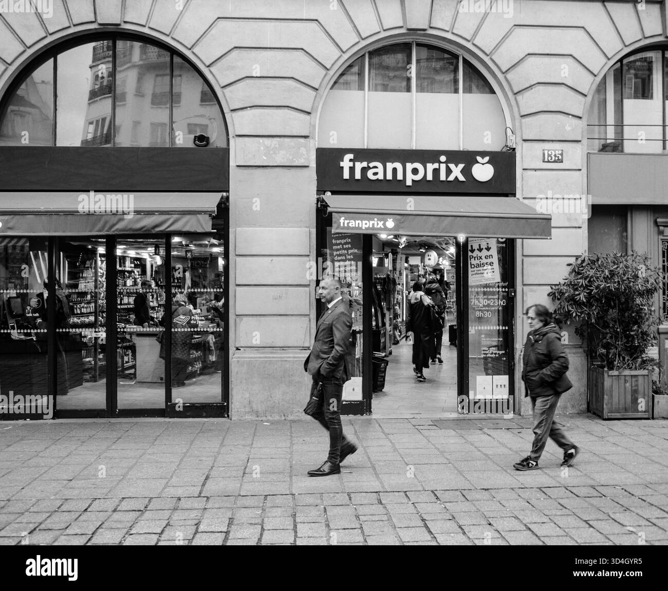 Supermercato franprix, Rue St Antoine, Parigi, Francia. Foto Stock