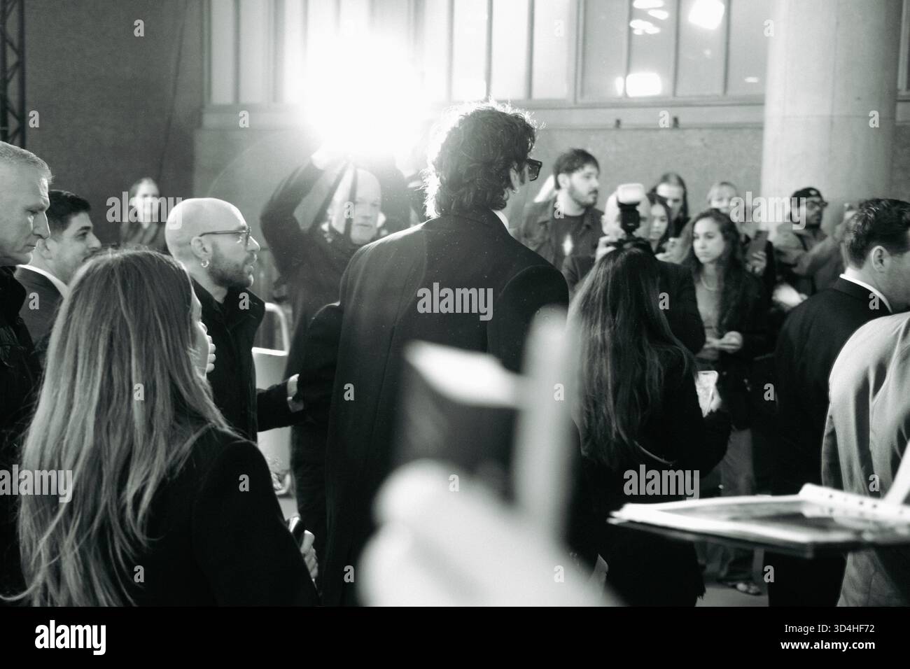 Jacob Elordi passa i fotografi al BFI London Film Festival 2025 per la prima proiezione di gala di 'Frankenstein' Foto Stock