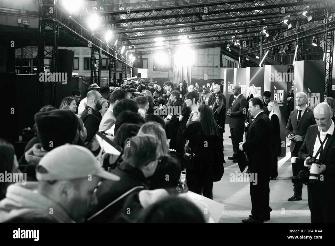 Jacob Elordi, Oscar Issac e mia Goth parlano alla stampa al BFI London Film Festival 2025 per la prima proiezione di gala di "Frankenstein" Foto Stock