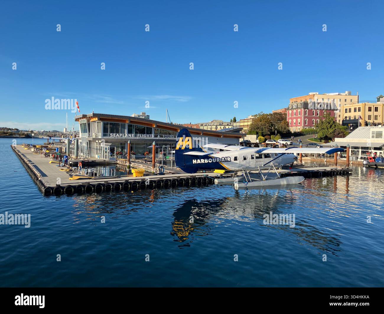 Harbour Air De Havilland Otter al molo degli idrovolanti di Victoria. Inner Harbour, Victoria, Vancouver Island, British Columbia, Canada Foto Stock