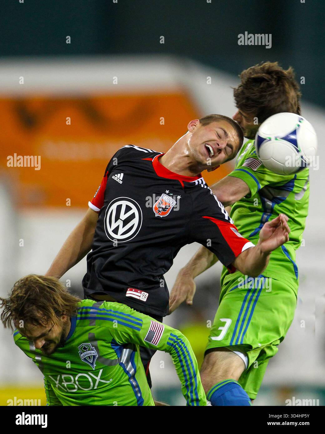 Azione in aria alla partita di calcio Foto Stock