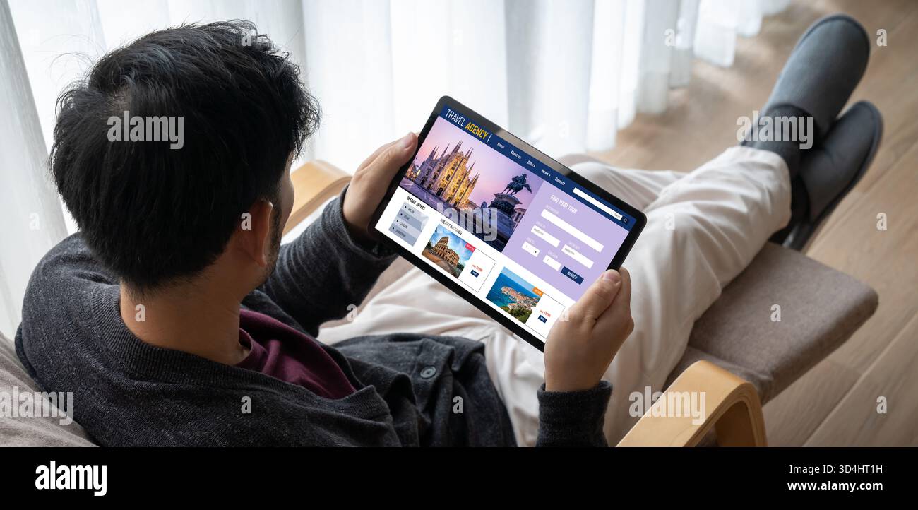 Sito web dell'agenzia di viaggi online per la ricerca e la pianificazione del viaggio offerte e pacchetti per la prenotazione di voli, hotel e tour Foto Stock
