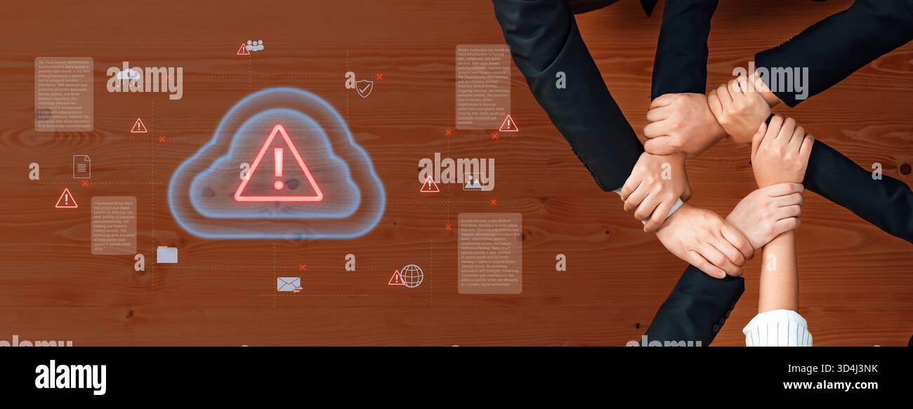 Cloud computing con icone di avviso ed elementi di sicurezza, che rappresentano il rilevamento delle minacce in tempo reale, la prevenzione dei rischi e l'infrastruttura digitale Foto Stock