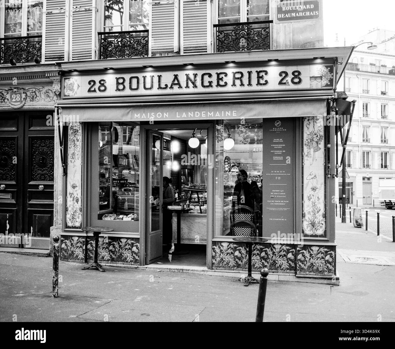 Boulangerie 28, Patisserie Beaumarchais, Parigi, Francia. Foto Stock