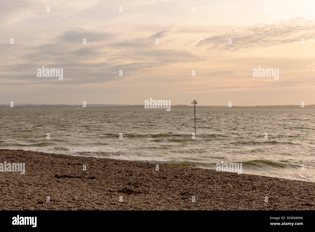 Vista sul Solent verso Gosport da Lee-on-Solent, Hampshire, Regno Unito Foto Stock
