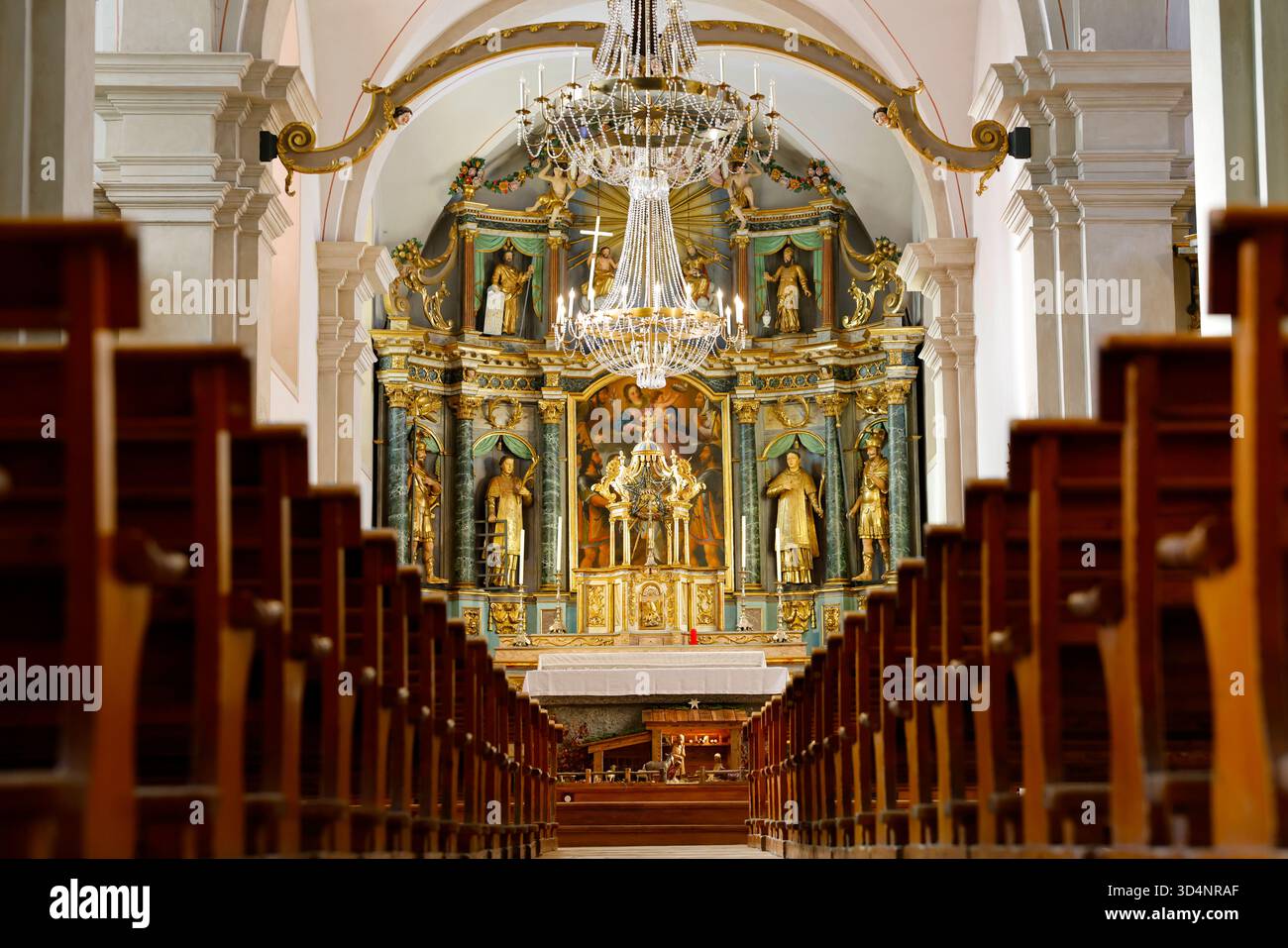 Chiesa di Saint-Gervais Saint-Protais. Baia centrale e pala d'altare barocca. Saint Gervais. Francia. Foto Stock