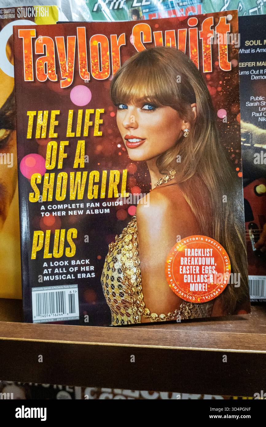 Barnes & Noble Booksellers su Union Square offre una vasta selezione di articoli, New York City, USA 2025 Foto Stock