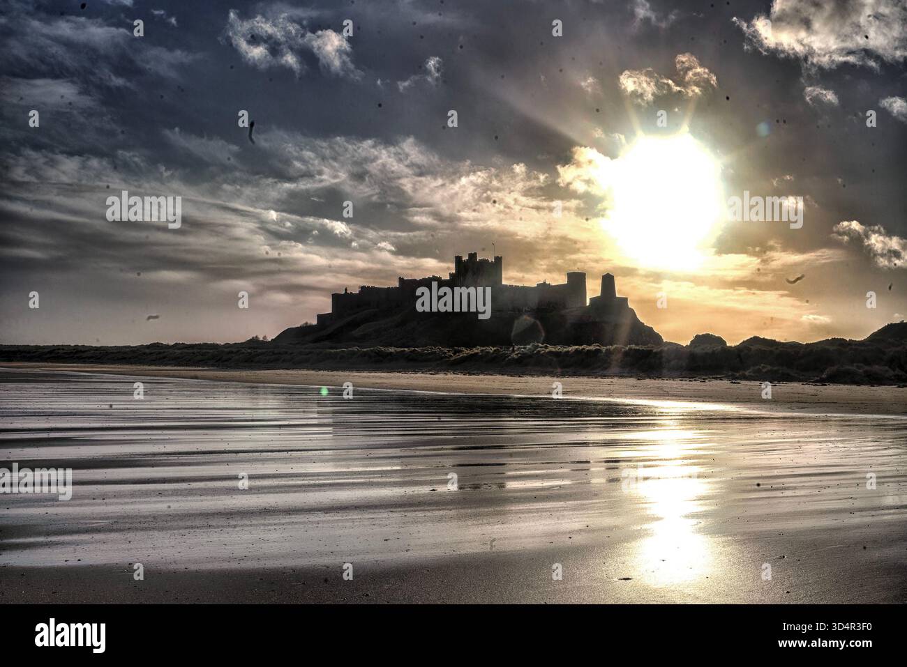 Castello di Bamburgh in inverno Foto Stock
