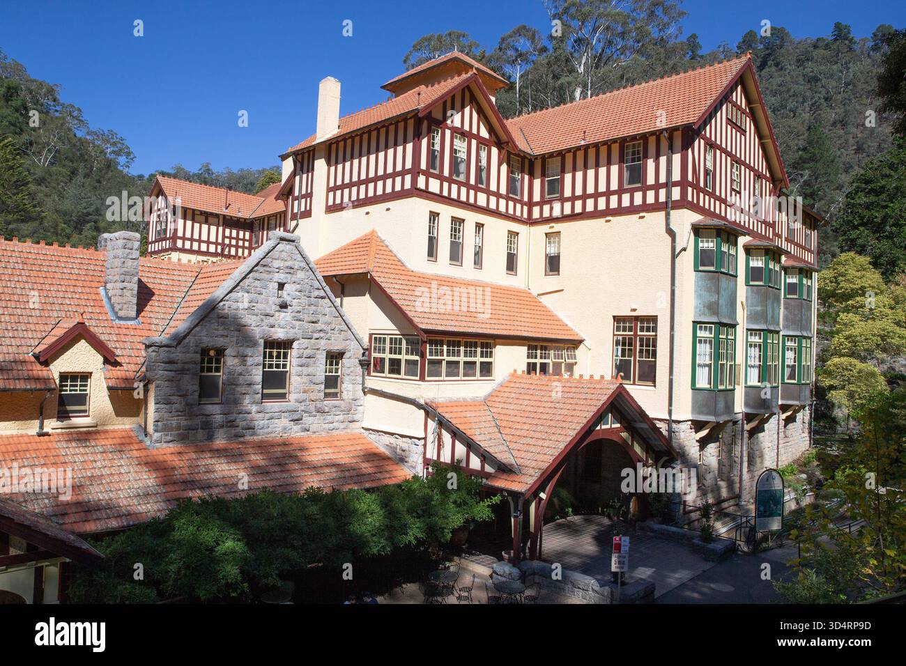 Casa delle grotte nelle grotte di Jenolan. Le grotte sono grotte calcaree situate all'interno della Jenolan Karst Conservation Reserve nella regione Central Tablelands. Foto Stock