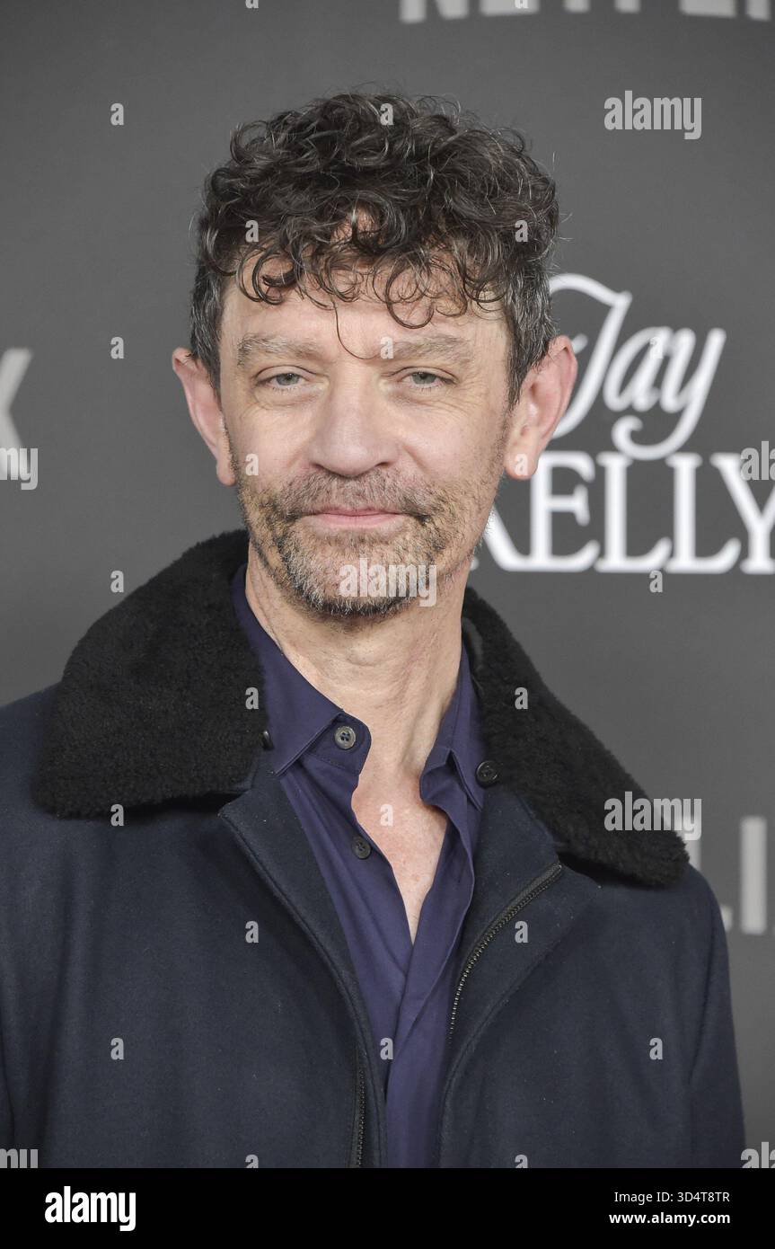 Circa 11 novembre 2025. James Frain agli arrivi per JAY KELLY Premiere, The Egyptian Theatre Hollywood, Los Angeles, CA, 11 novembre 2025. Crediti: Elizabeth Goodenough/Everett Collection/Alamy Live News Foto Stock