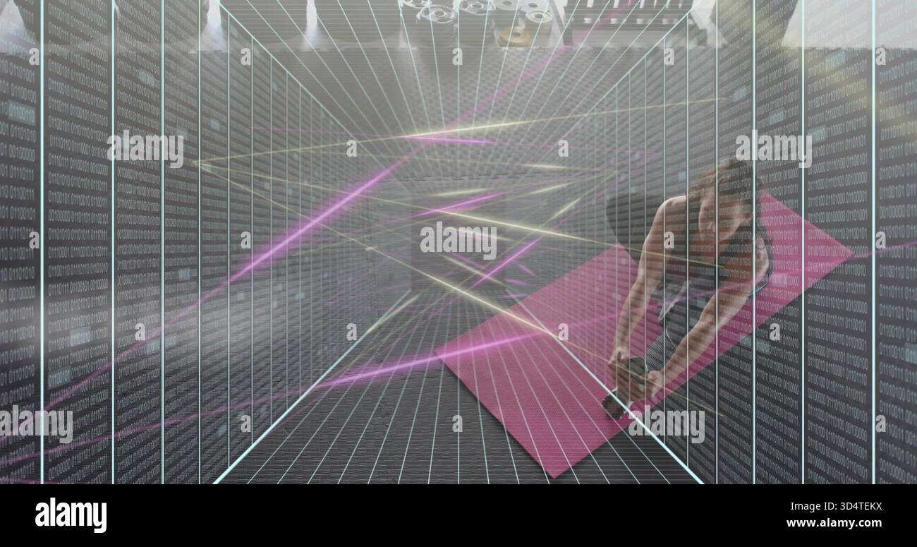 Donna piegata in abbigliamento sportivo che raggiunge il peso sul tappetino rosa in mezzo a rack per server, griglia al neon, spazio di copia Foto Stock