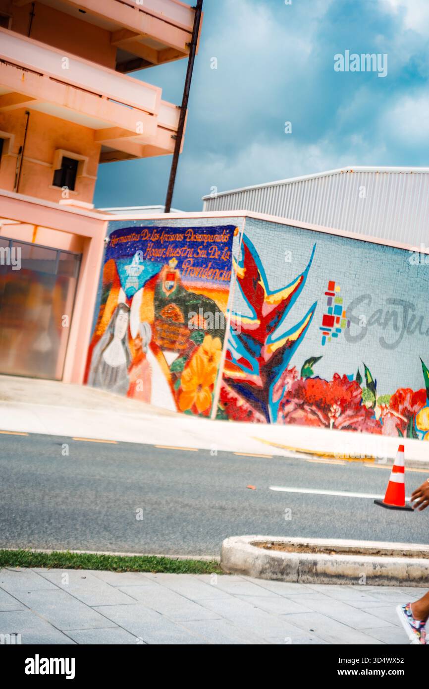 Splendida arte murale in direzione Old sa Juan, Porto Rico Foto Stock