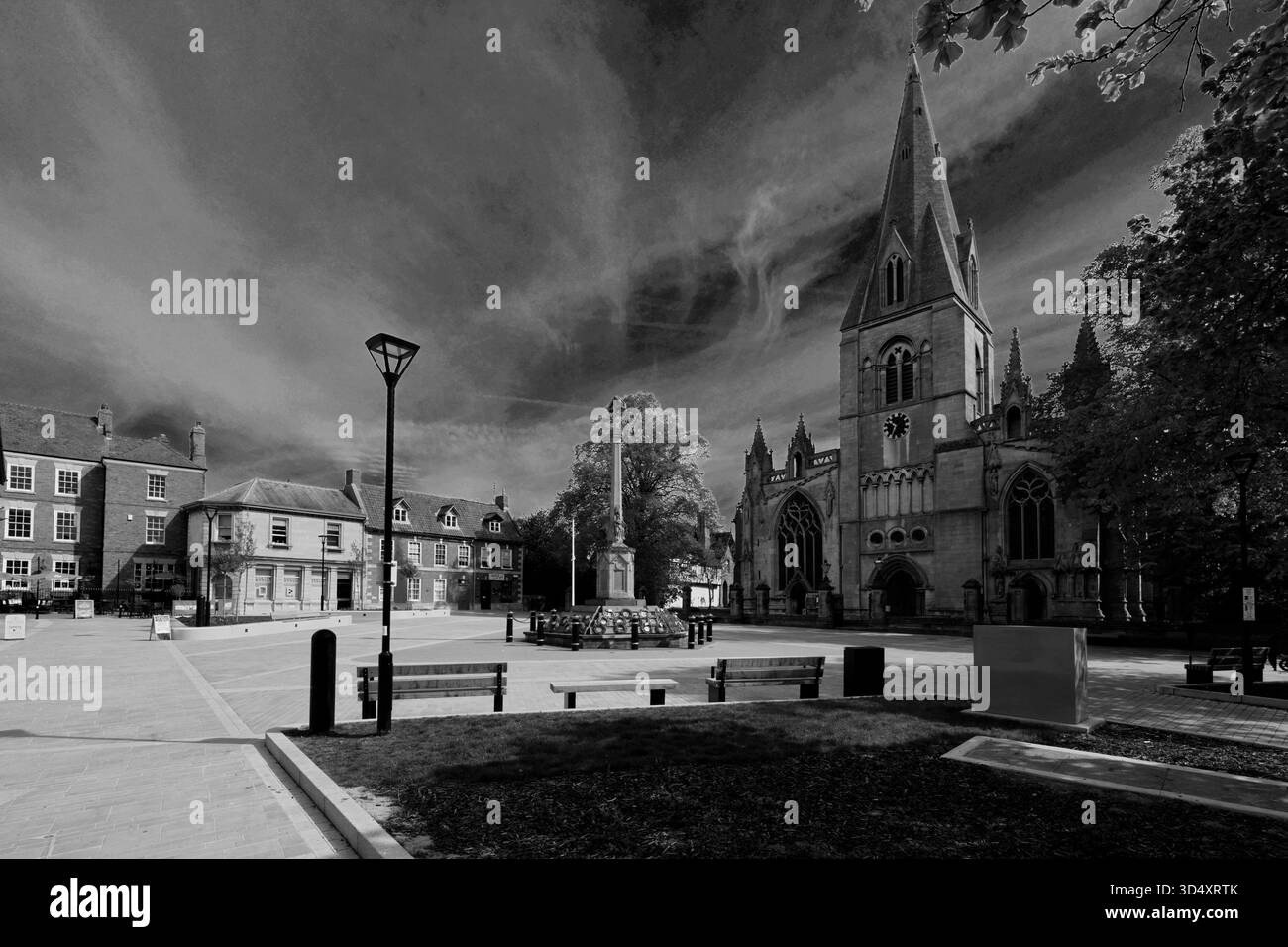 Il memoriale di guerra a St Georges Square, Sleaford Town, Lincolnshire, Inghilterra, Regno Unito Foto Stock